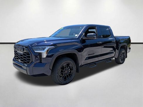 Used 2024 Toyota Tundra SR5 w/ SR5 Convenience Package AWD/4WD image 8