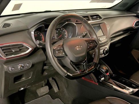 Used 2023 Chevrolet TrailBlazer RS AWD/4WD image 14