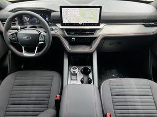 New 2026 Ford Explorer ST-Line w/ ST-Line Street Pack RWD video 2