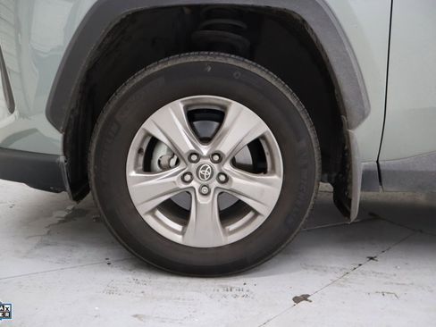 Used 2023 Toyota RAV4 XLE w/ Convenience Package image 12