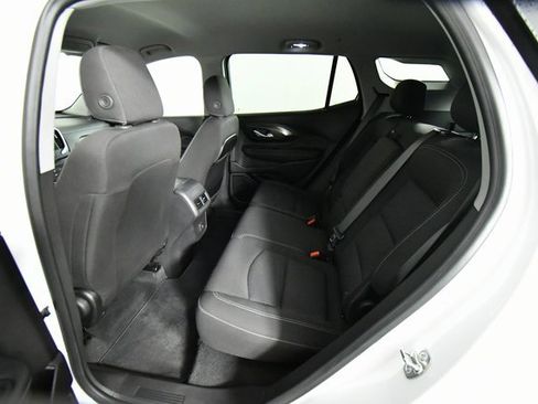 Used 2024 GMC Terrain SLE image 24