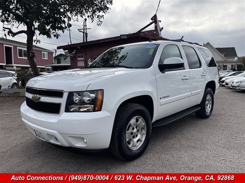 Used 2007 Chevrolet Tahoe LT w/ LT Preferred Equipment Group RWD image 2
