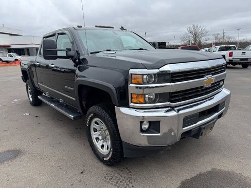 Used 2015 Chevrolet Silverado 3500 LTZ w/ Duramax Plus Package image 7