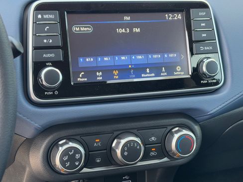 New 2025 Nissan Versa SV w/ Trunk Package image 24