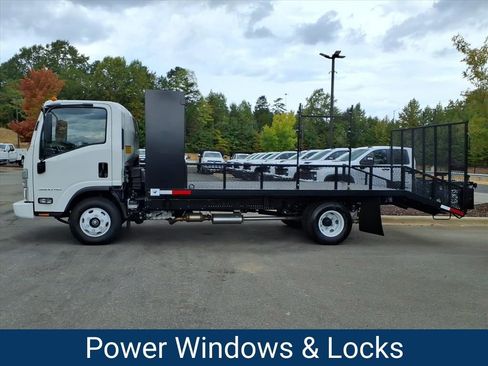 New 2025 Chevrolet Low Cab Forward LCF image 4