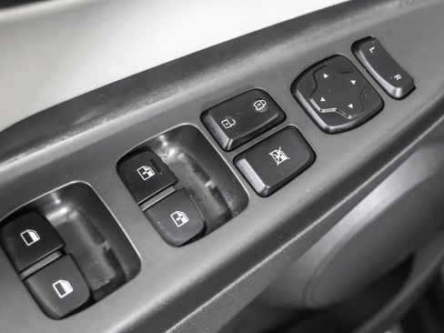 Used 2023 Hyundai Kona SEL image 33