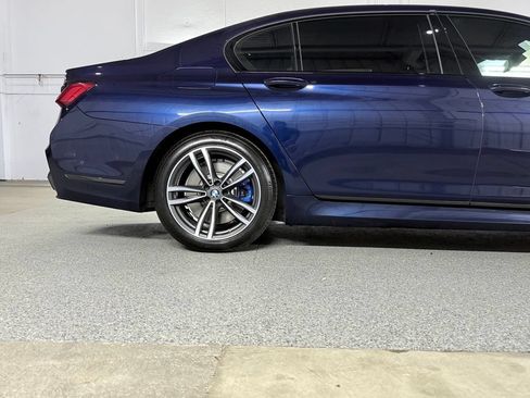 Used 2022 BMW 750Li xDrive AWD/4WD image 7