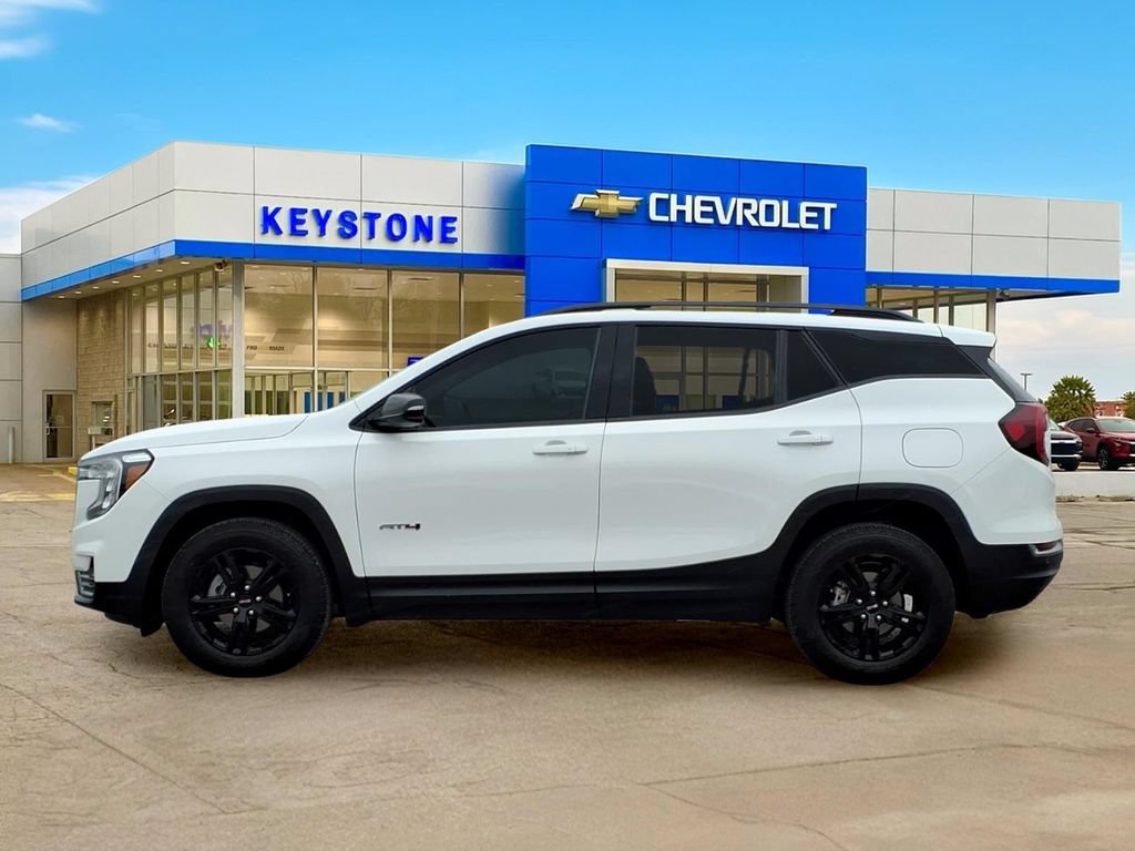 Used 2024 GMC Terrain AT4 AWD/4WD image 4