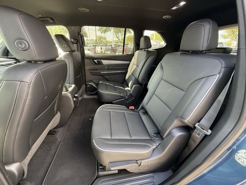 New 2026 Buick Enclave Preferred image 17