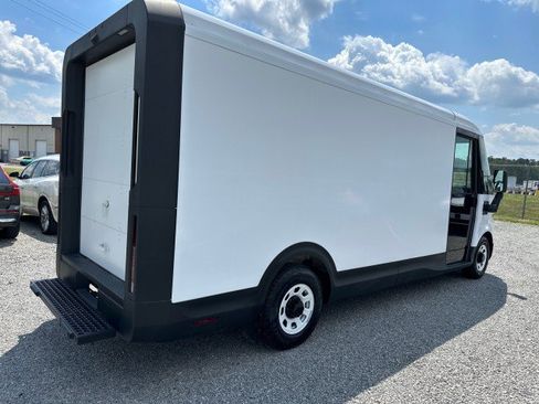 Used 2024 Chevrolet Brightdrop 600 w/ Commercial Equipment Package AWD/4WD image 8