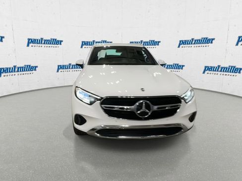 Used 2023 Mercedes-Benz GLC 300 4MATIC image 3