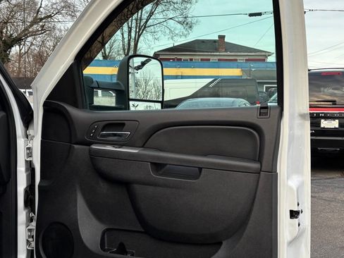 Used 2013 Chevrolet Silverado 3500 LTZ w/ LTZ Plus Package image 17