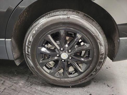 Used 2020 Chevrolet Equinox LT FWD image 11