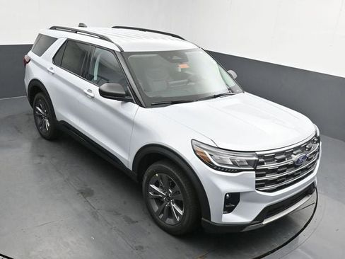 New 2026 Ford Explorer Active w/ Active Comfort Package image 20
