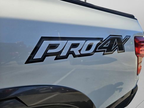 Used 2018 Nissan Titan PRO-4X image 30