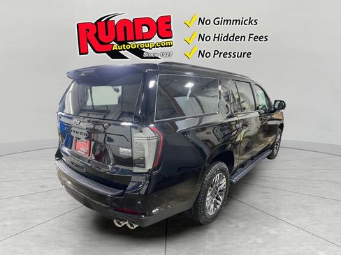 New 2026 Chevrolet Suburban Z71 w/ Comfort Package image 4