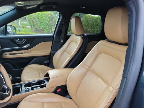 Certified 2022 Lincoln Corsair Reserve w/ Elements Package FWD image 11