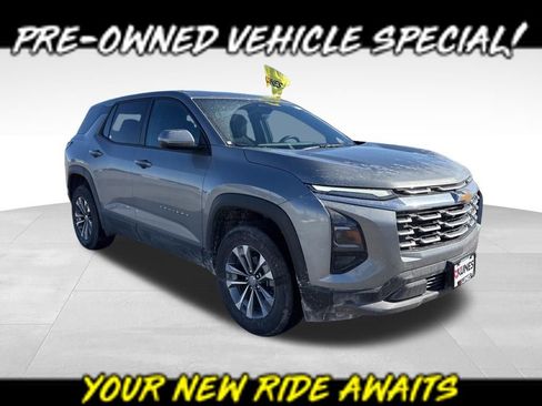 Used 2025 Chevrolet Equinox LT image 1