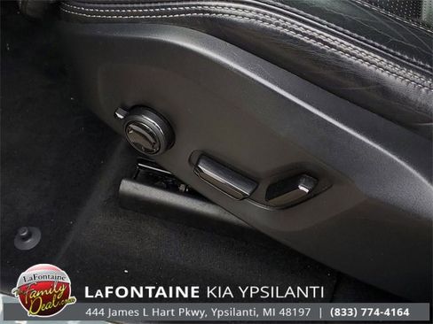 Used 2022 Volvo XC60 B6 Inscription w/ Protection Package Premier image 14