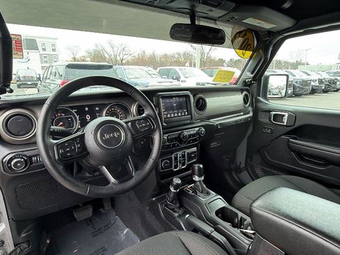 Used 2018 Jeep Wrangler Unlimited Sport S image 18