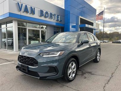 Used 2025 Honda HR-V LX