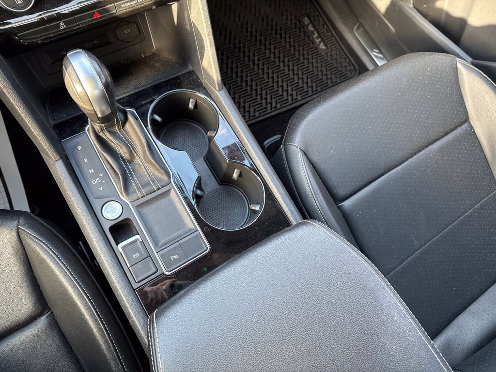 Certified 2022 Volkswagen Atlas SE FWD image 19