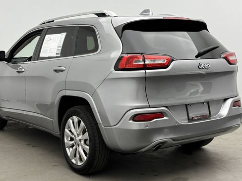 Used 2016 Jeep Cherokee Overland image 5