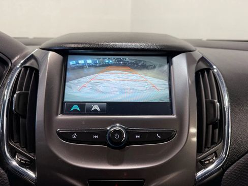 Used 2017 Chevrolet Cruze LT w/ RS Package image 21