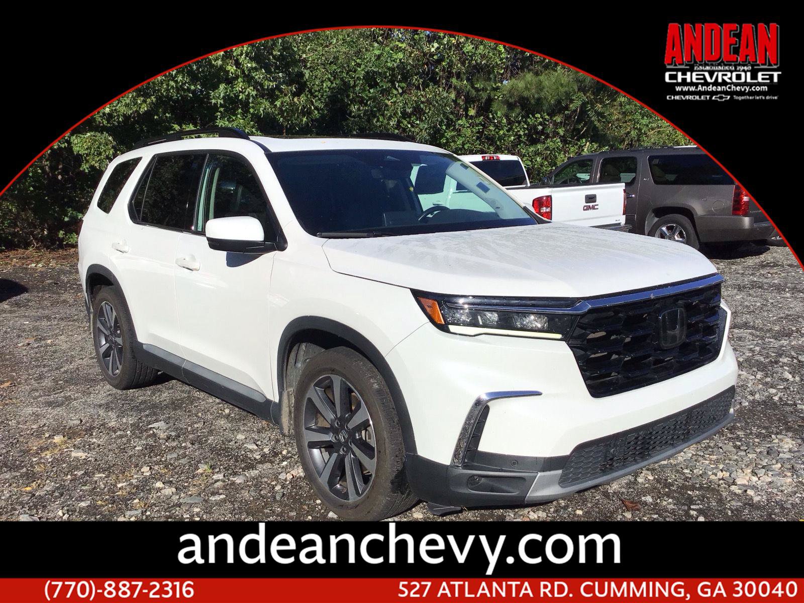 Used 2023 Honda Pilot Touring image 1