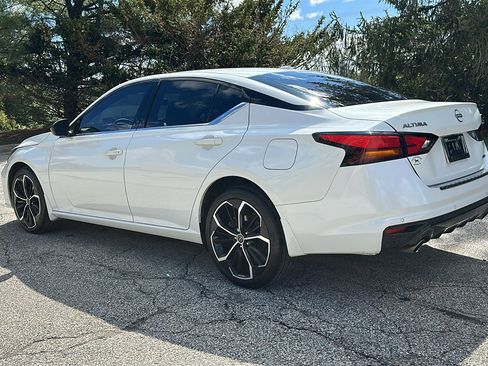 Certified 2023 Nissan Altima 2.5 SR w/ SR Premium Package image 7