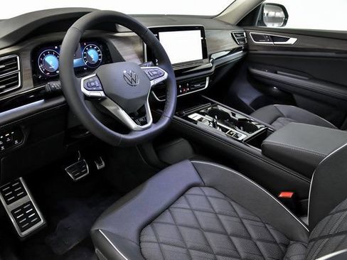 New 2026 Volkswagen Atlas SEL Premium R-Line AWD/4WD image 5