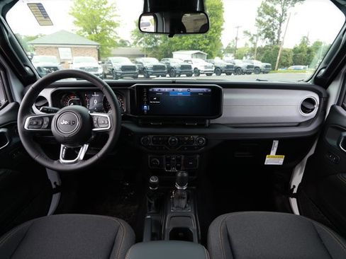 New 2026 Jeep Wrangler Sahara AWD/4WD image 29