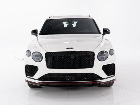 Certified 2025 Bentley Bentayga image 8