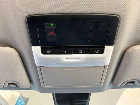 Used 2025 Nissan Altima 2.5 SV FWD image 16