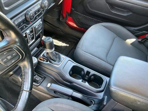 Used 2022 Jeep Gladiator Sport AWD/4WD image 16