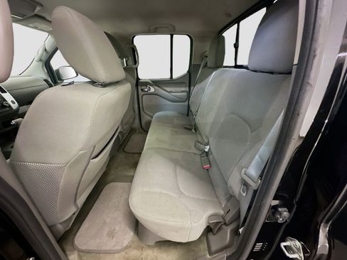 Used 2018 Nissan Frontier SV AWD/4WD image 27