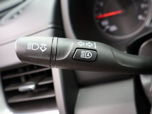 Certified 2024 GMC Terrain SLT AWD/4WD image 34