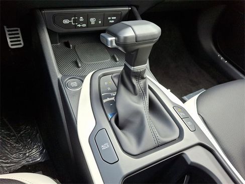 New 2025 Kia K4 GT-Line Turbo image 10
