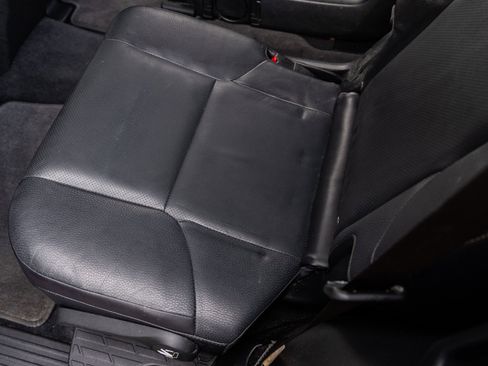 Used 2018 Lexus GX 460 image 30