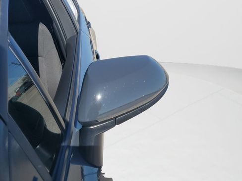 Used 2025 Toyota Corolla LE w/ Convenience Package image 11