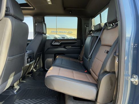 Used 2024 Chevrolet Silverado 3500 High Country w/ Z71 Off-Road Package image 30