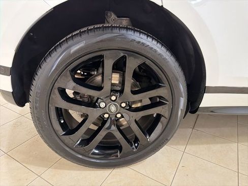 Used 2021 Land Rover Range Rover Evoque R-Dynamic HSE AWD/4WD image 32