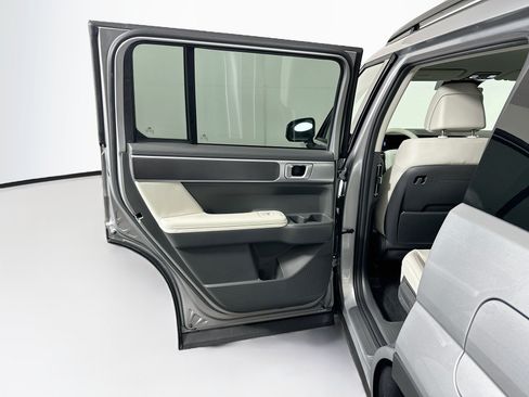 Used 2025 Hyundai Santa Fe SEL FWD image 25
