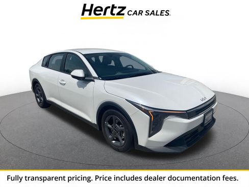 Used 2025 Kia K4 FWD image 1