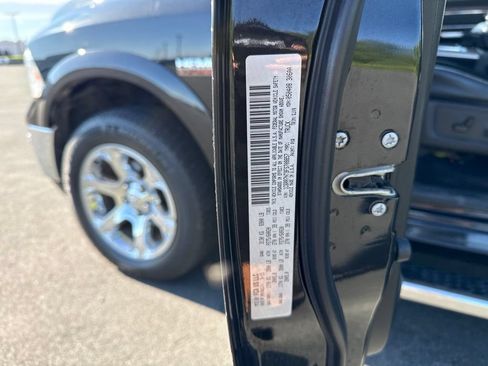Used 2015 RAM 1500 Laramie w/ Convenience Group AWD/4WD image 23