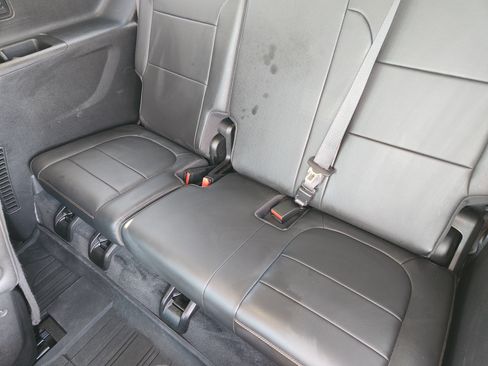 Used 2021 Chevrolet Traverse Premier w/ Redline Edition FWD image 31