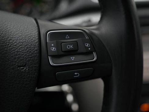 Used 2012 Volkswagen Passat 2.5 SE image 46