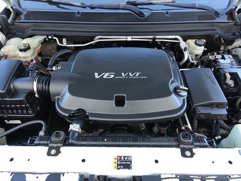 Used 2018 Chevrolet Colorado W/T w/ WT Convenience Package image 35