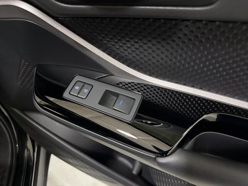 Used 2022 Toyota C-HR Nightshade FWD image 38