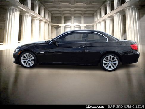 Used 2011 BMW 328i Convertible image 8